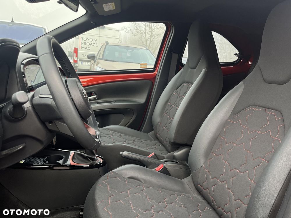 Toyota Aygo X - 18