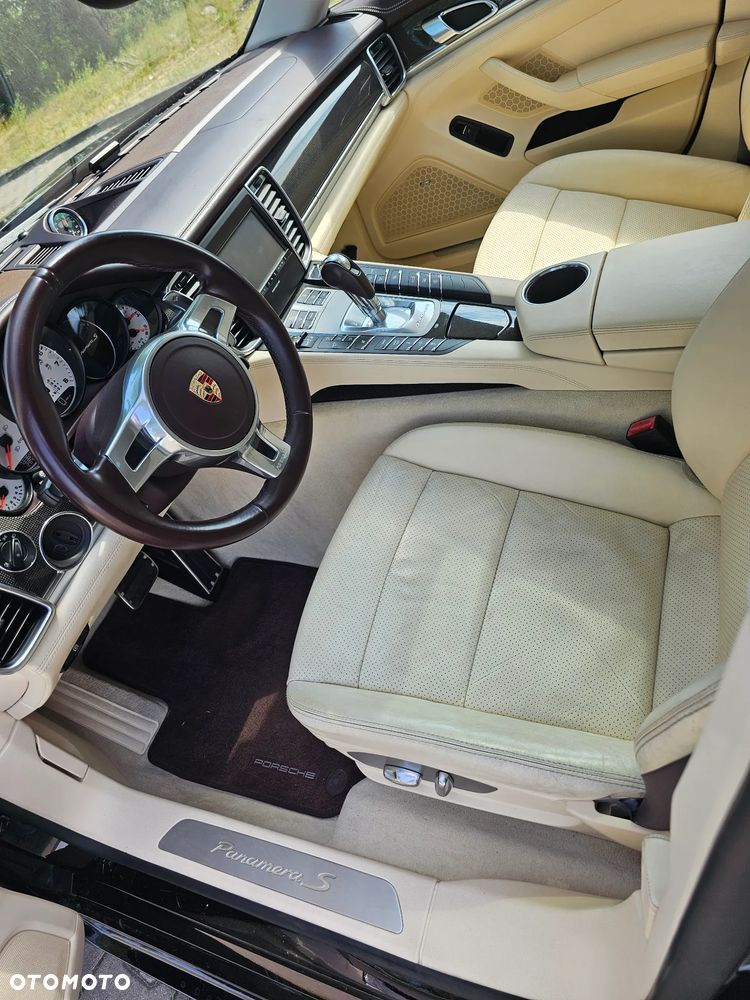 Porsche Panamera 4S PDK - 10