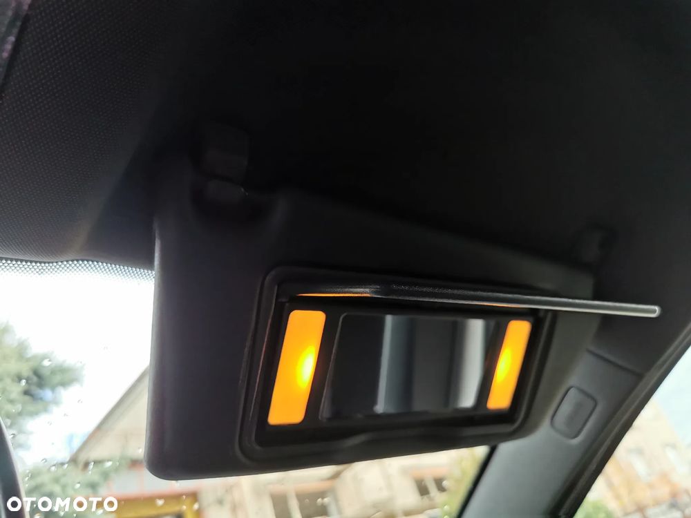 Opel Astra III GTC 1.8 Sport - 20