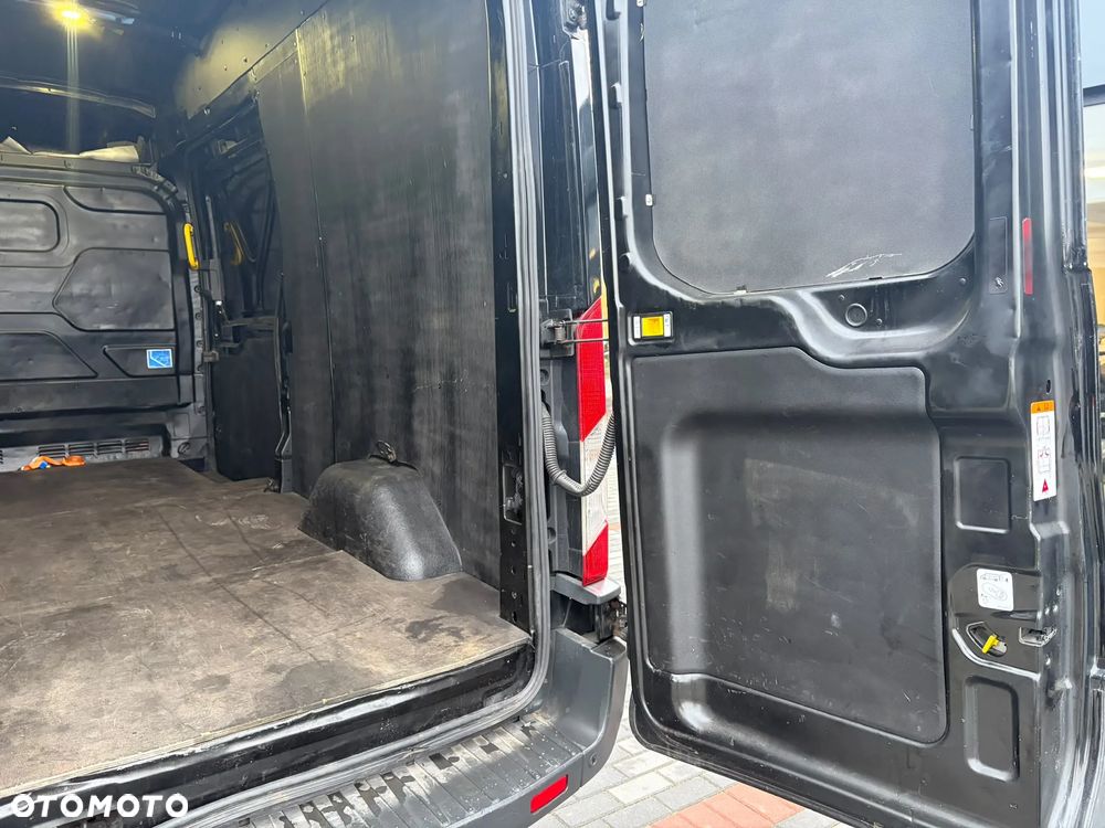 Ford Transit - 39
