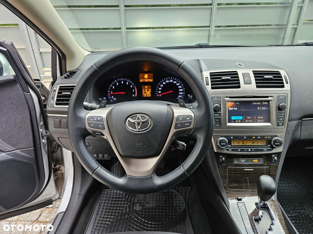 Toyota Avensis 1.8 Premium EU5 MS - 12