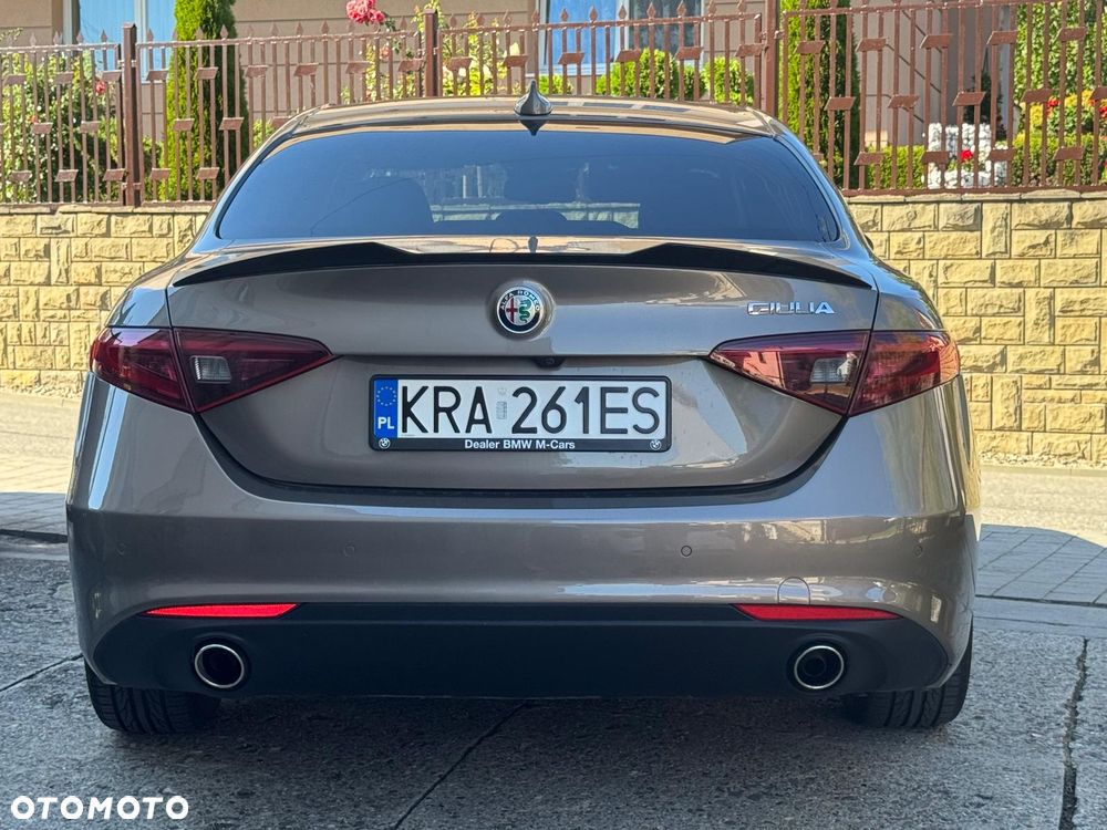 Alfa Romeo Giulia 2.2 D Turbo Super - 6