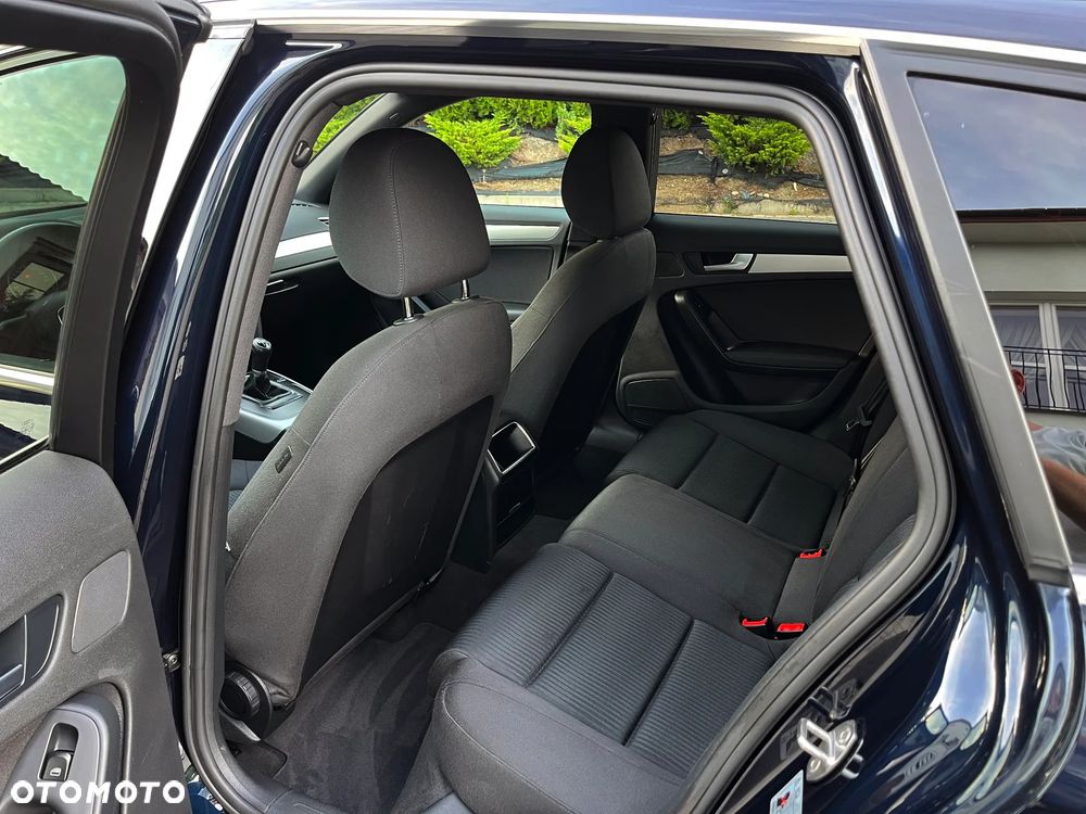 Audi A4 Avant - 9