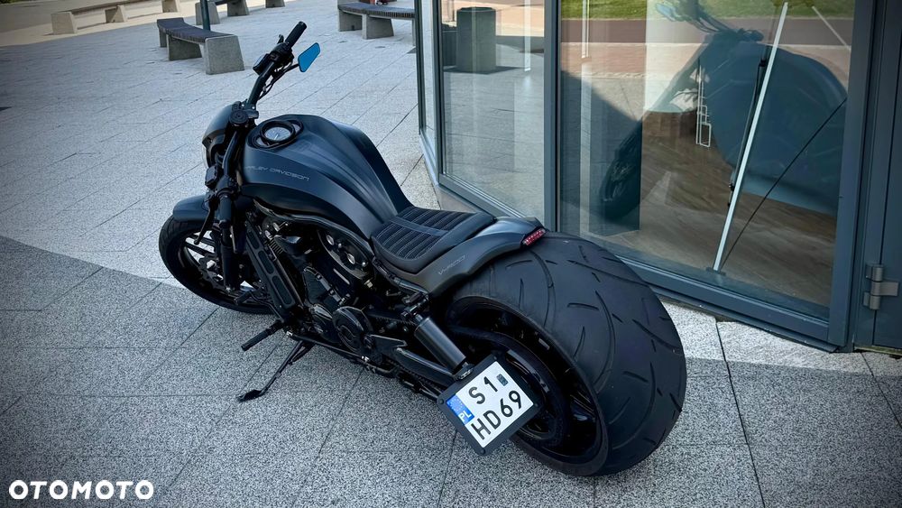 Harley-Davidson V-Rod Night Rod - 1