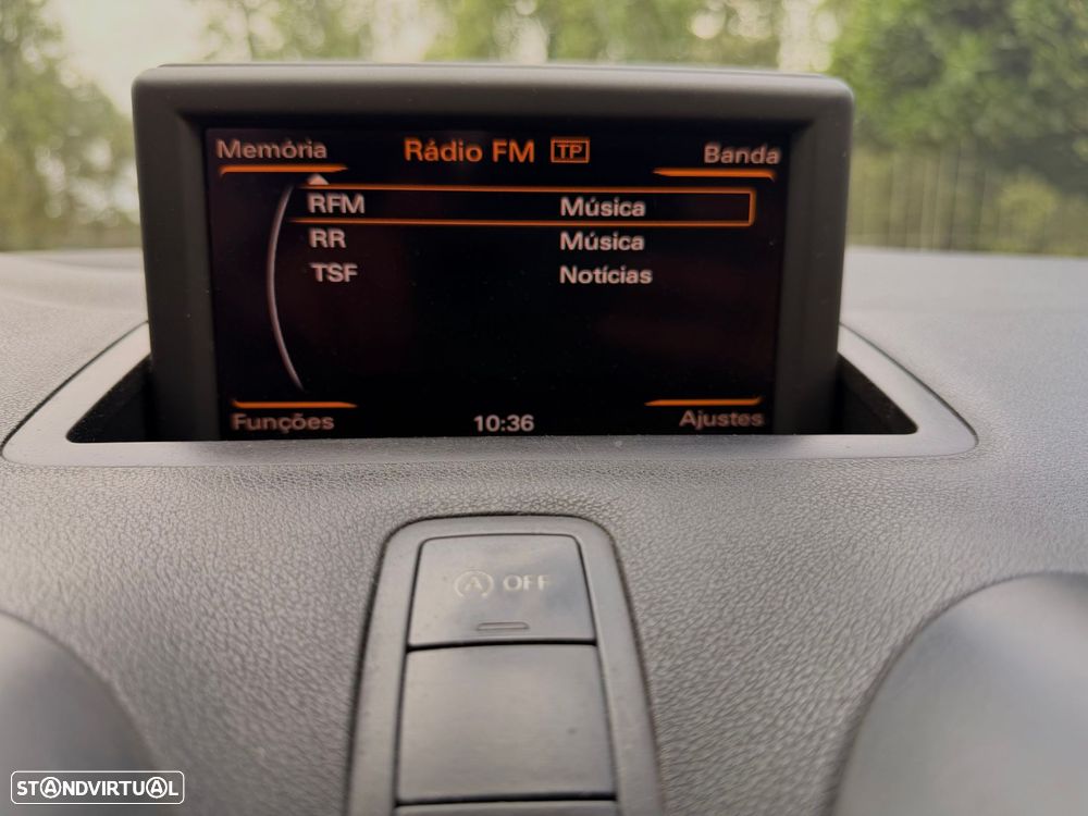 Audi A1 1.2 TFSI Attraction - 28