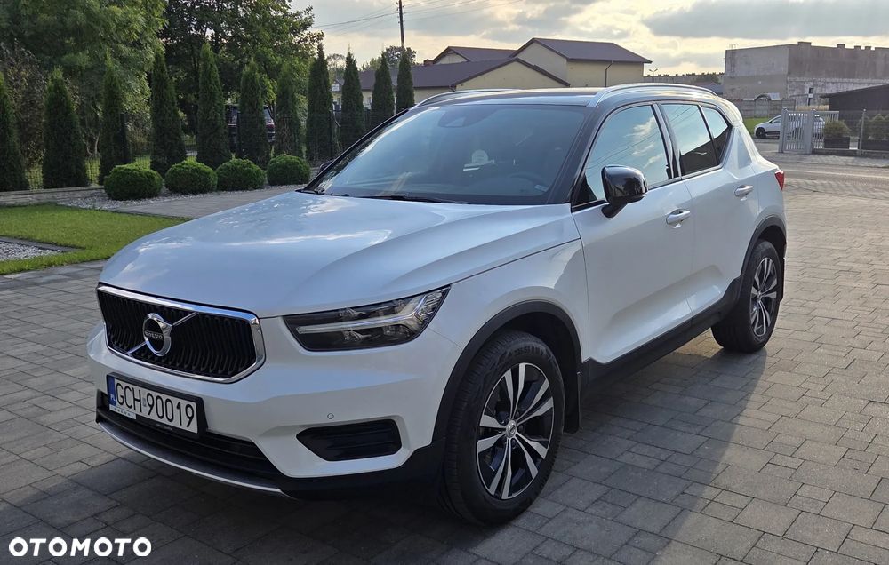 Volvo XC 40 T3 Momentum - 2