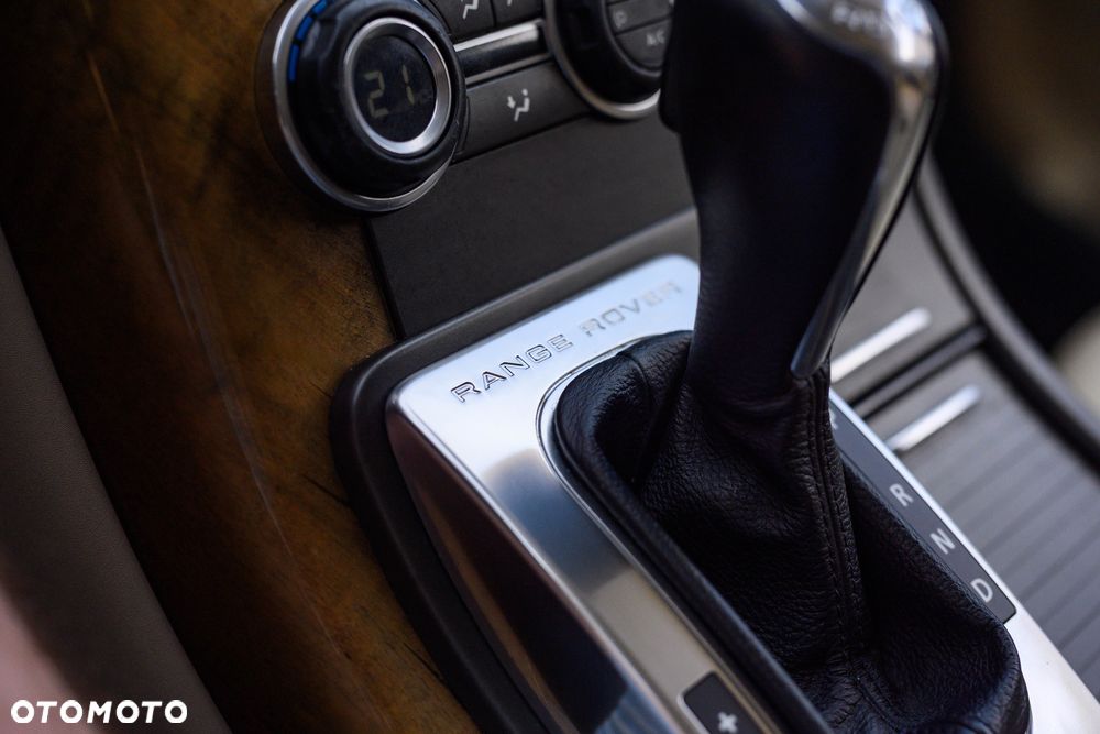 Land Rover Range Rover V8 Supercharged - 32