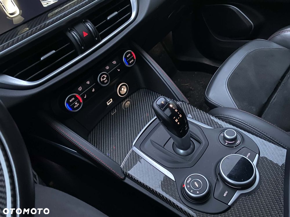 Alfa Romeo Stelvio 2.9 V6 Bi-Turbo Quadrifoglio Q4 - 18