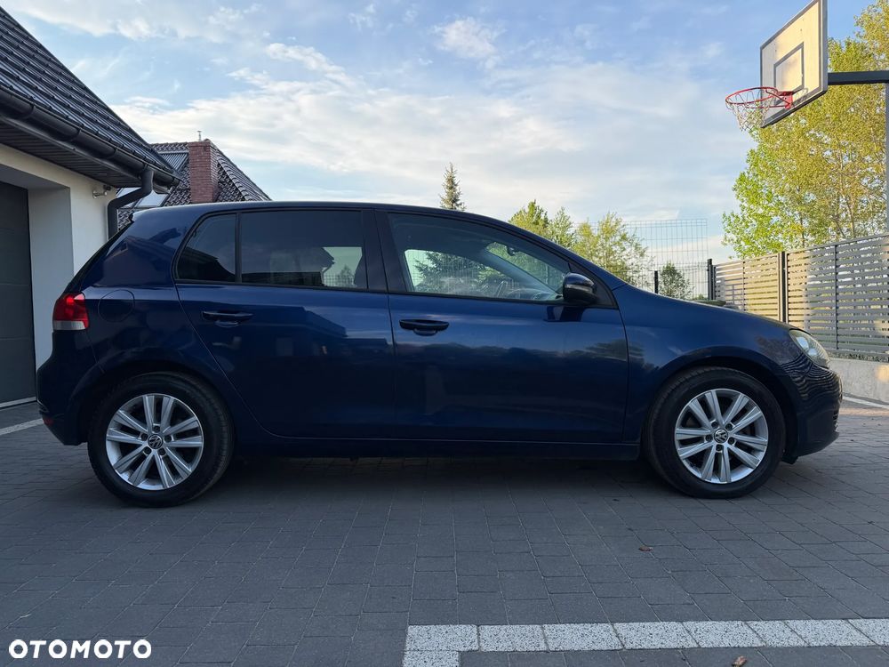 Volkswagen Golf - 37