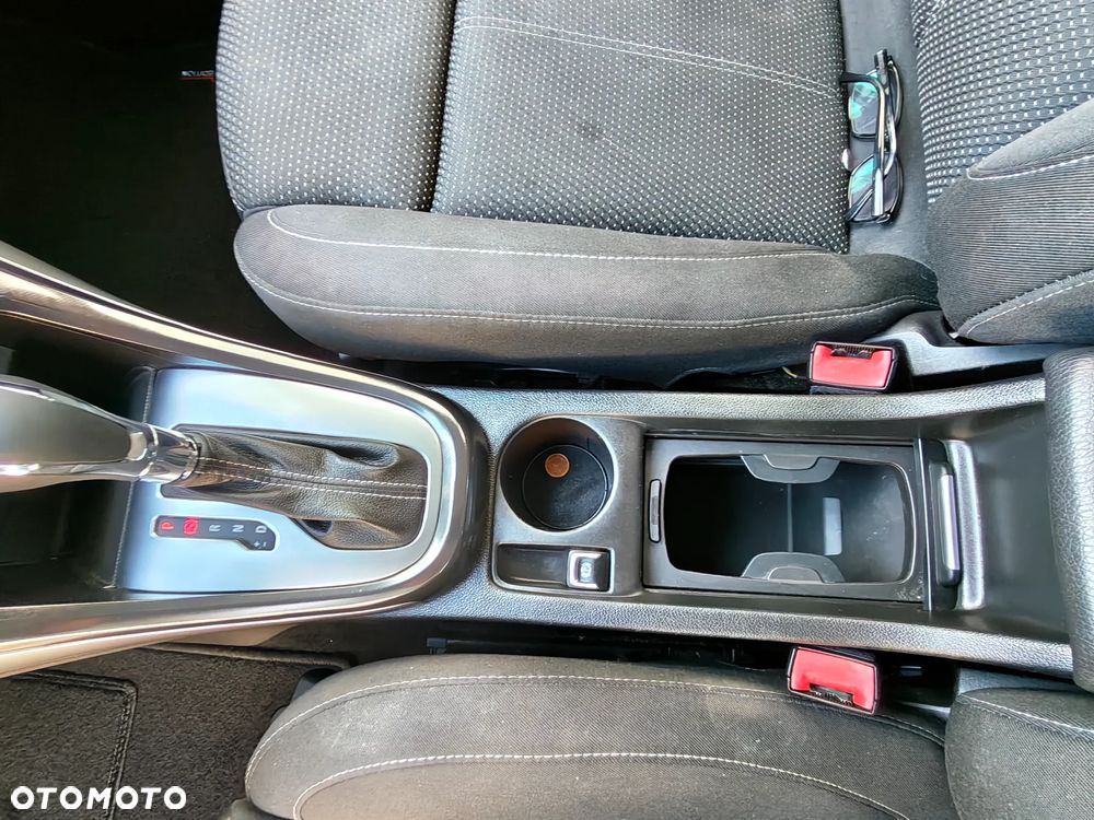 Opel Astra 1.6 Cosmo - 22