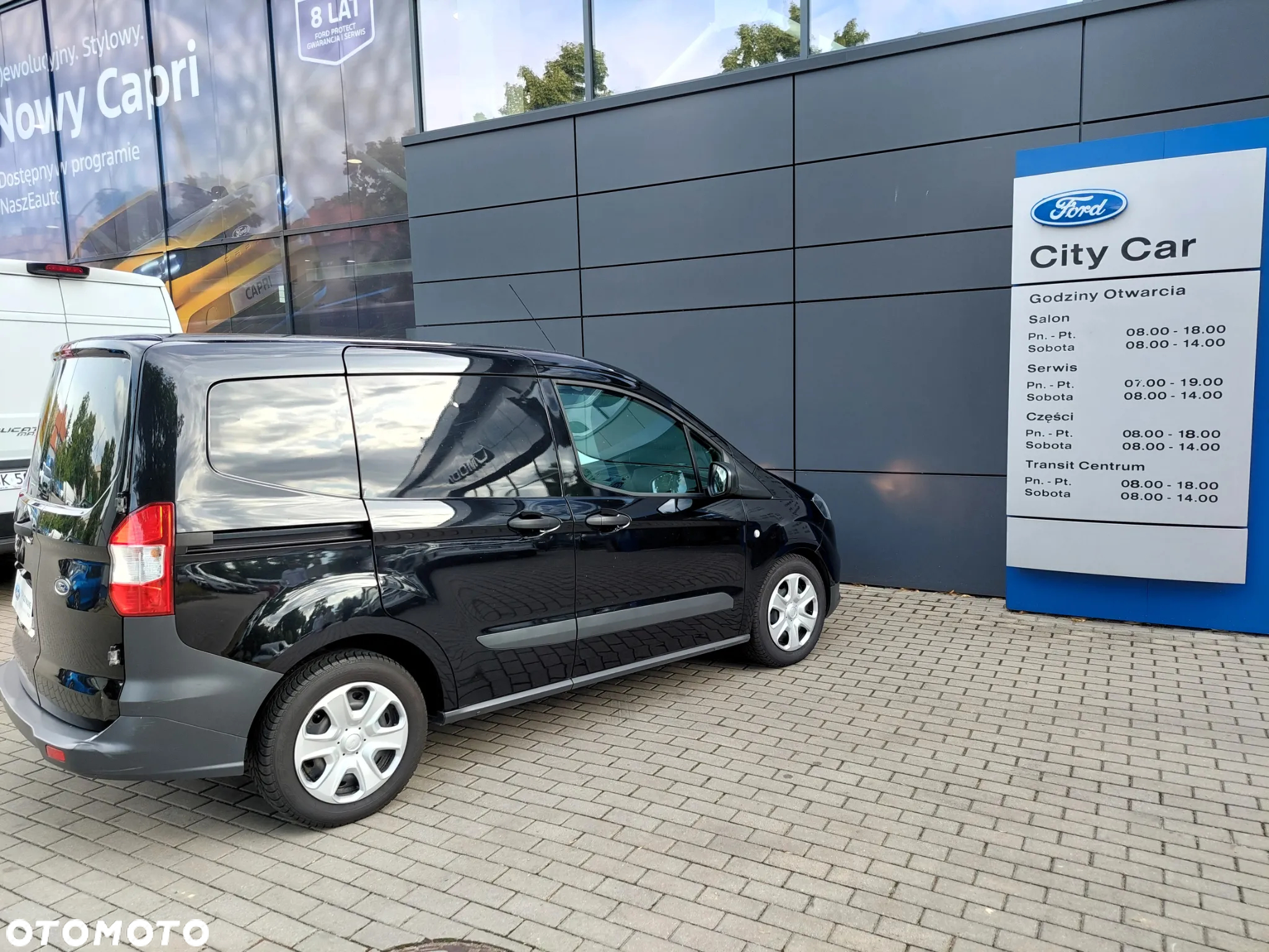 Ford COURIER - 26