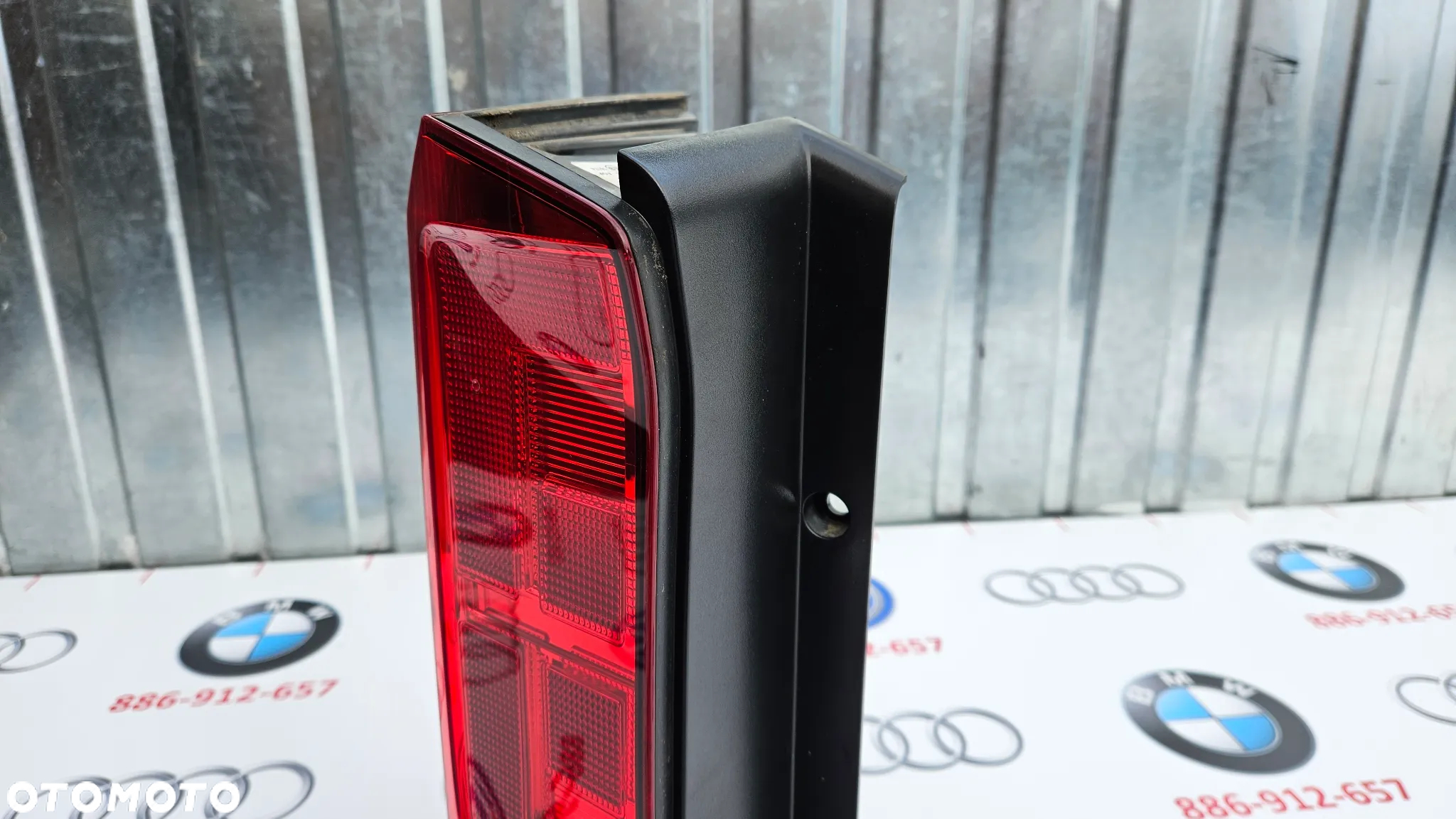 VW Crafter 2 II 2017- Lampa Tył Lewy Lampa Tylna Lewa Kompletna 7C0945095H Europa 2019 ROK - 9