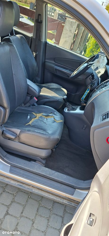 Hyundai Tucson 2.0 CRDi Active - 11