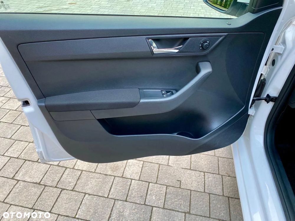 Skoda Fabia 1.0 Ambition - 25