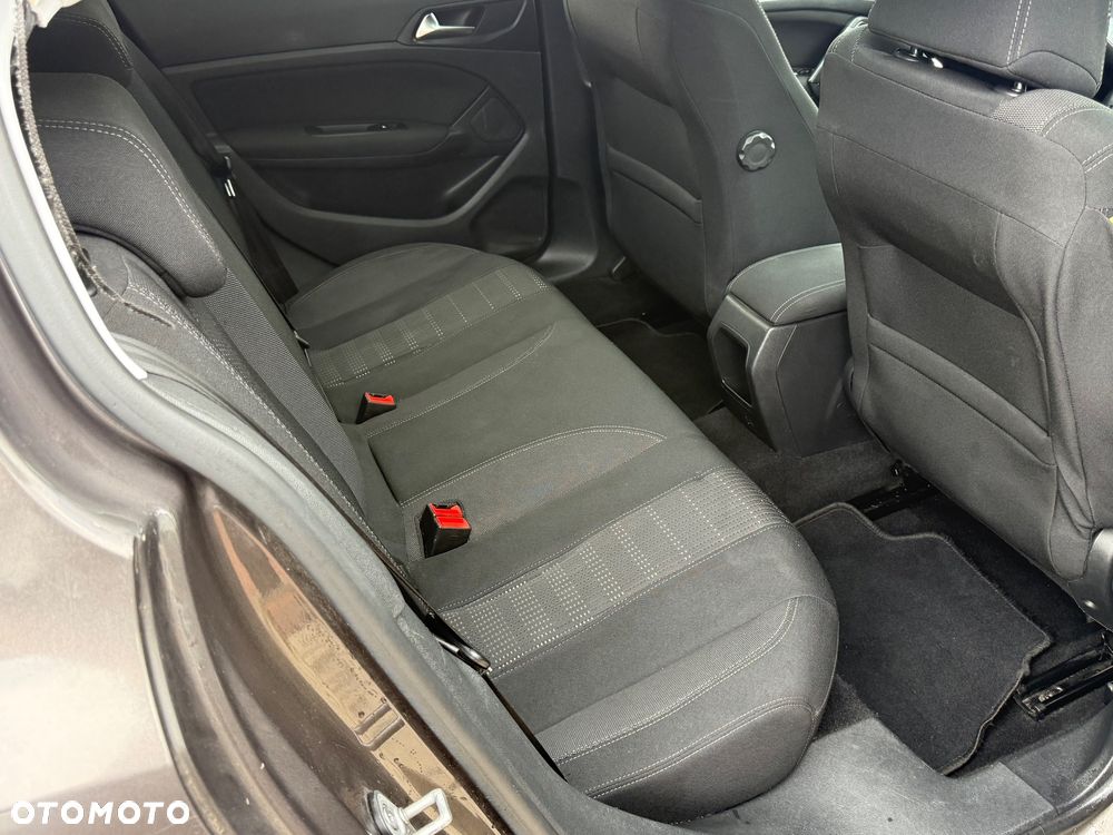 Peugeot 308 - 14