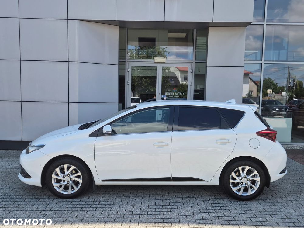 Toyota Auris 1.6 Premium - 7