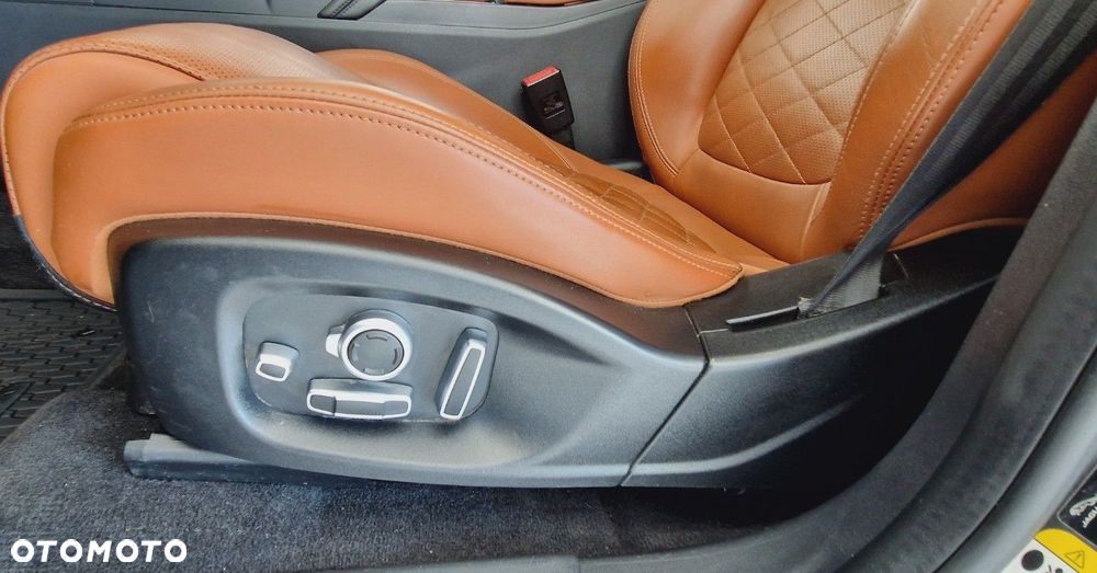 Jaguar E-Pace - 36