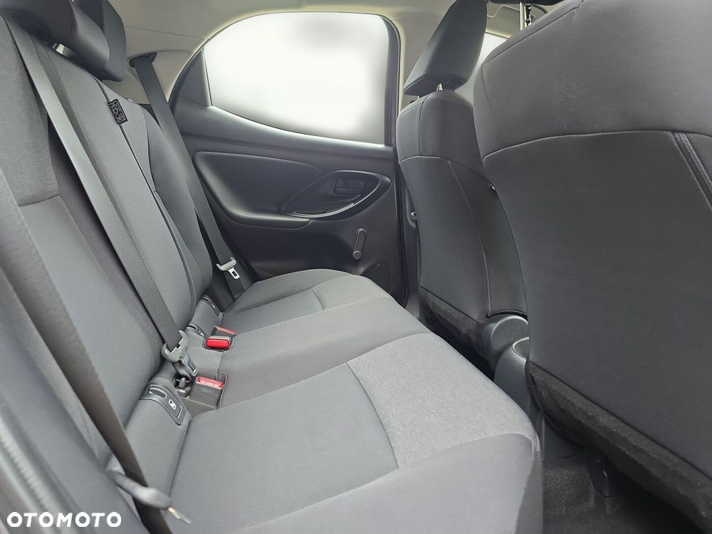 Toyota Yaris - 14
