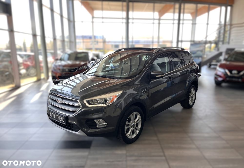 Ford Kuga 2.0 TDCi 2x4 Titanium - 1