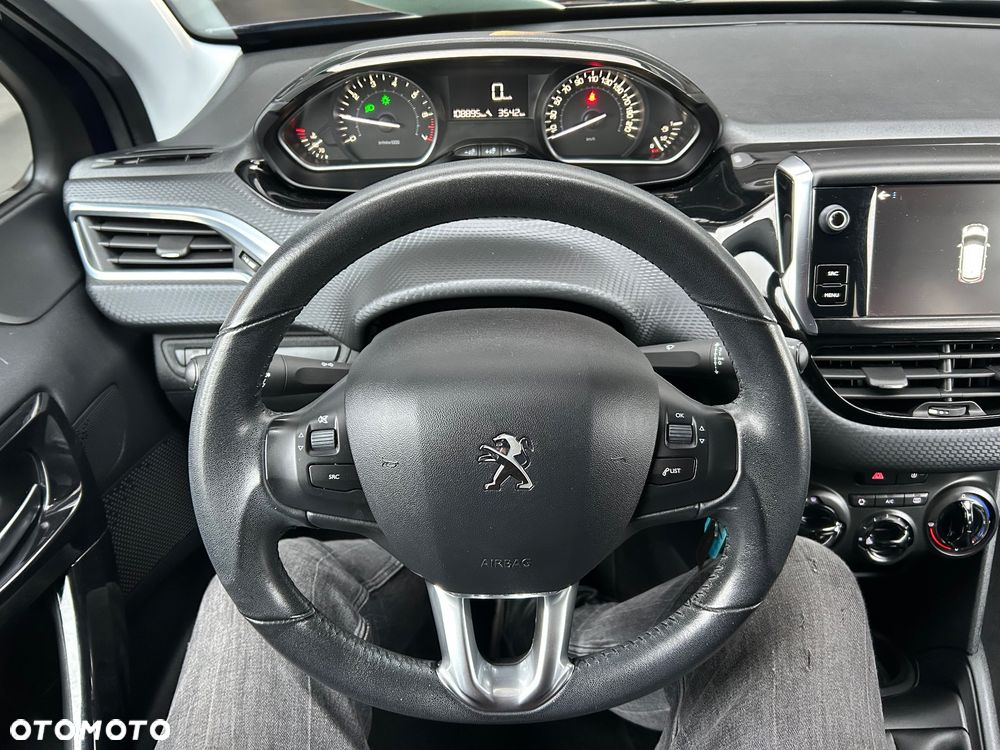 Peugeot 208 PureTech 100 Active Pack - 31