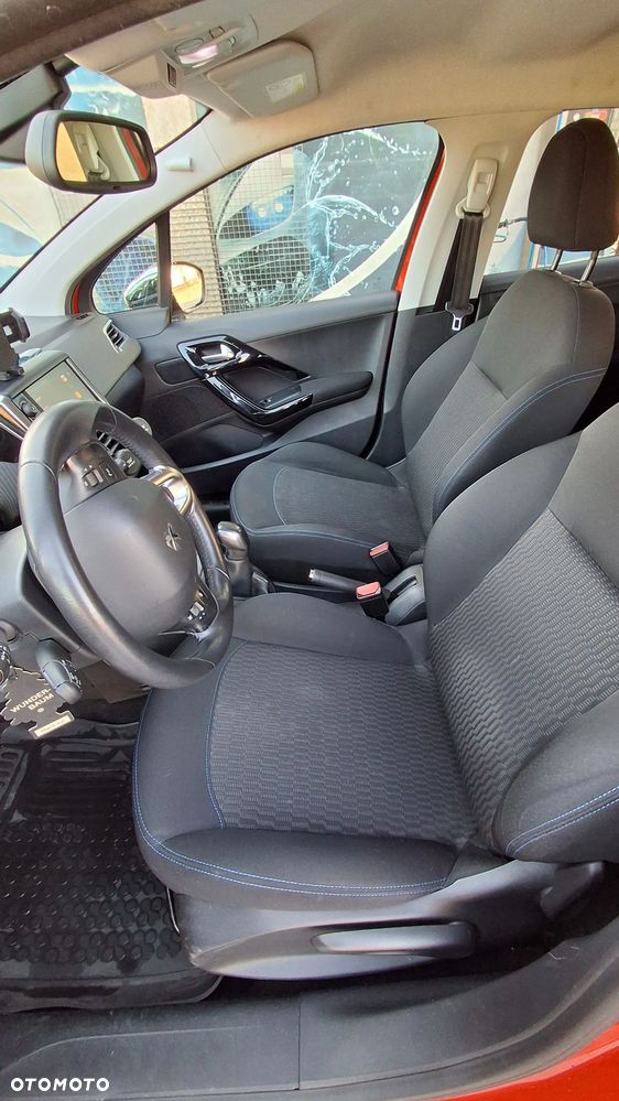 Peugeot 208 1.2 PureTech Style - 7