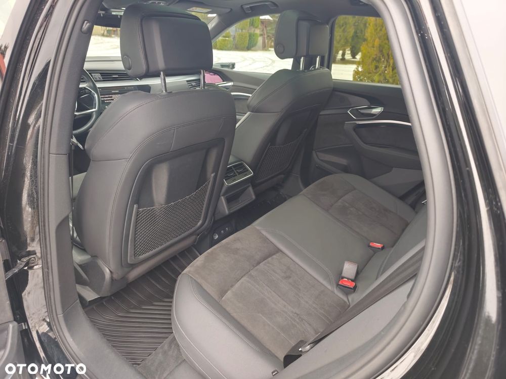 Audi e-tron 55 Quattro Advanced - 16