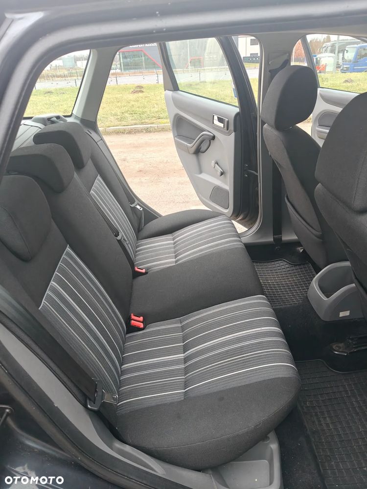 Ford Focus 1.6 TDCi Trend - 12