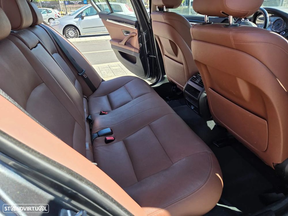 BMW 520 d Auto - 14