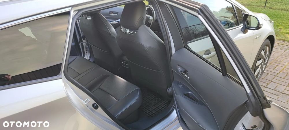 Toyota Corolla 2.0 Hybrid Executive - 9