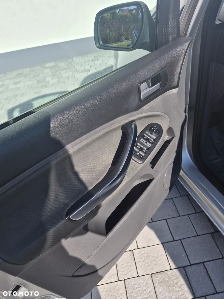 Ford C-MAX 1.6 Titanium - 22