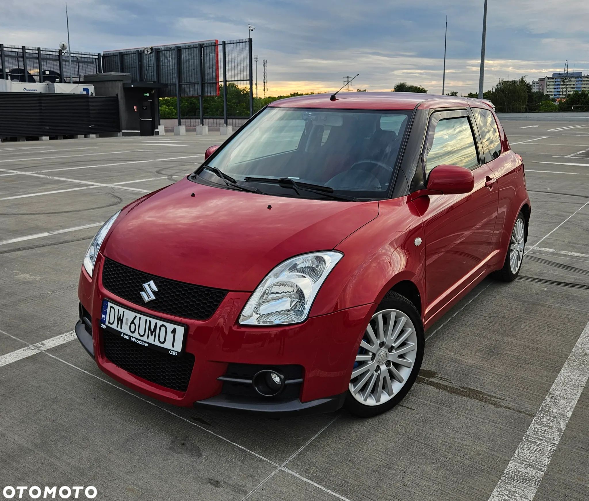Suzuki Swift 1.6 Sport - 1