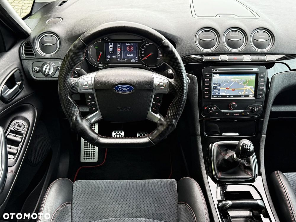 Ford S-Max - 25
