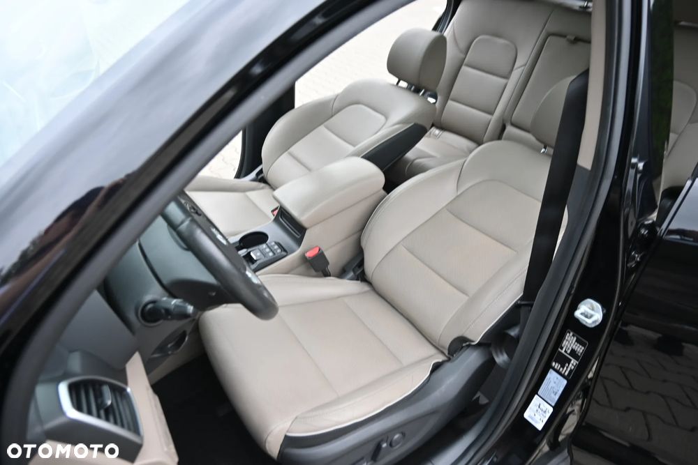 Hyundai Tucson 2.0 CRDi Premium 4WD - 32