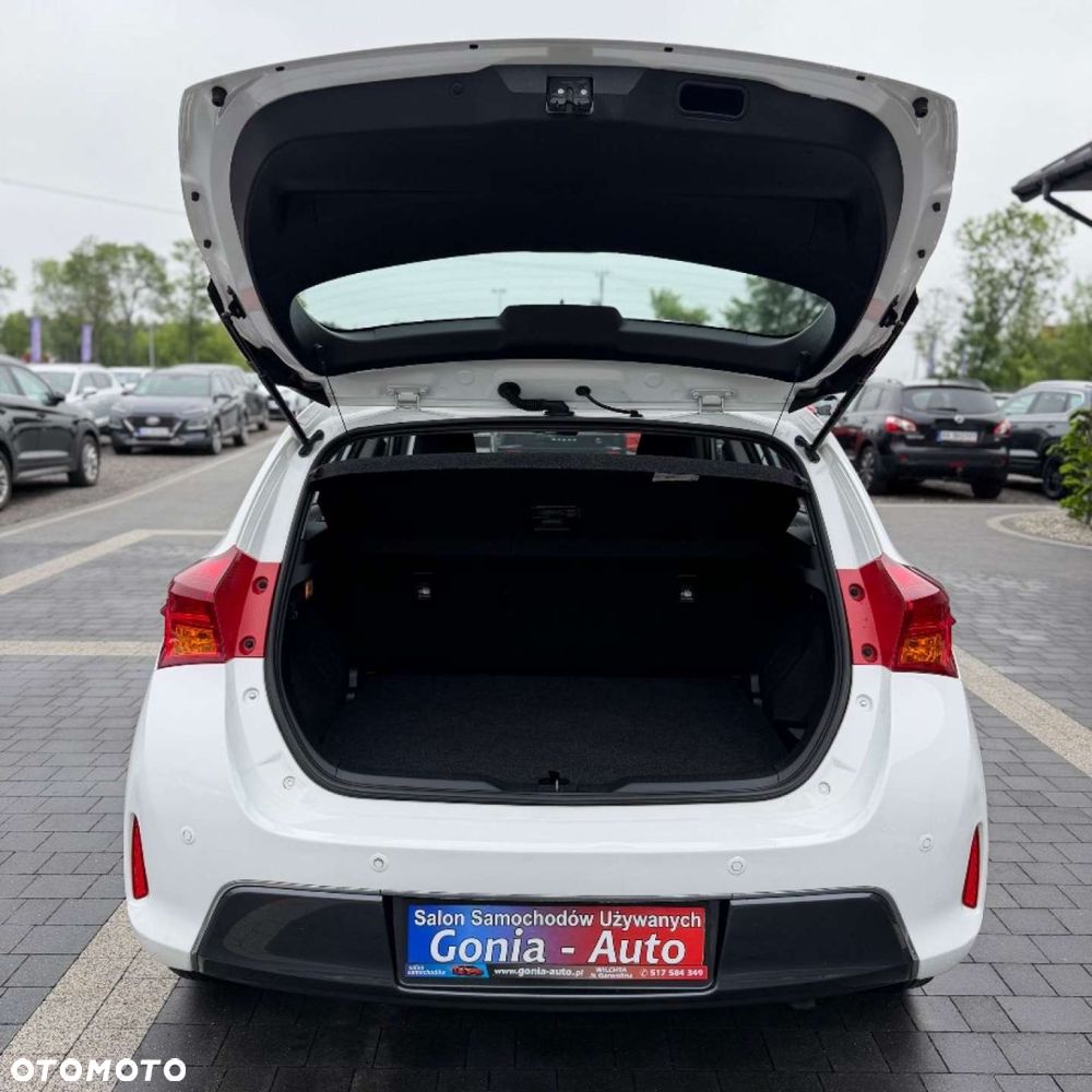 Toyota Auris - 10