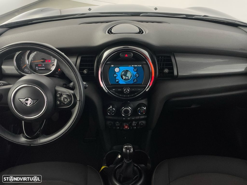 MINI 5 Portas Cooper D - 10