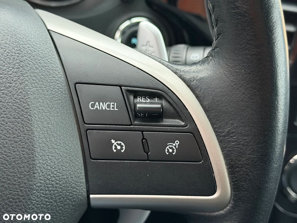 Mitsubishi Outlander 2.0 4WD Plus - 20