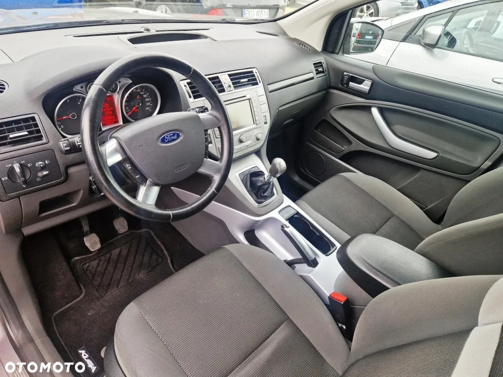 Ford Kuga 2.0 TDCi Titanium - 24