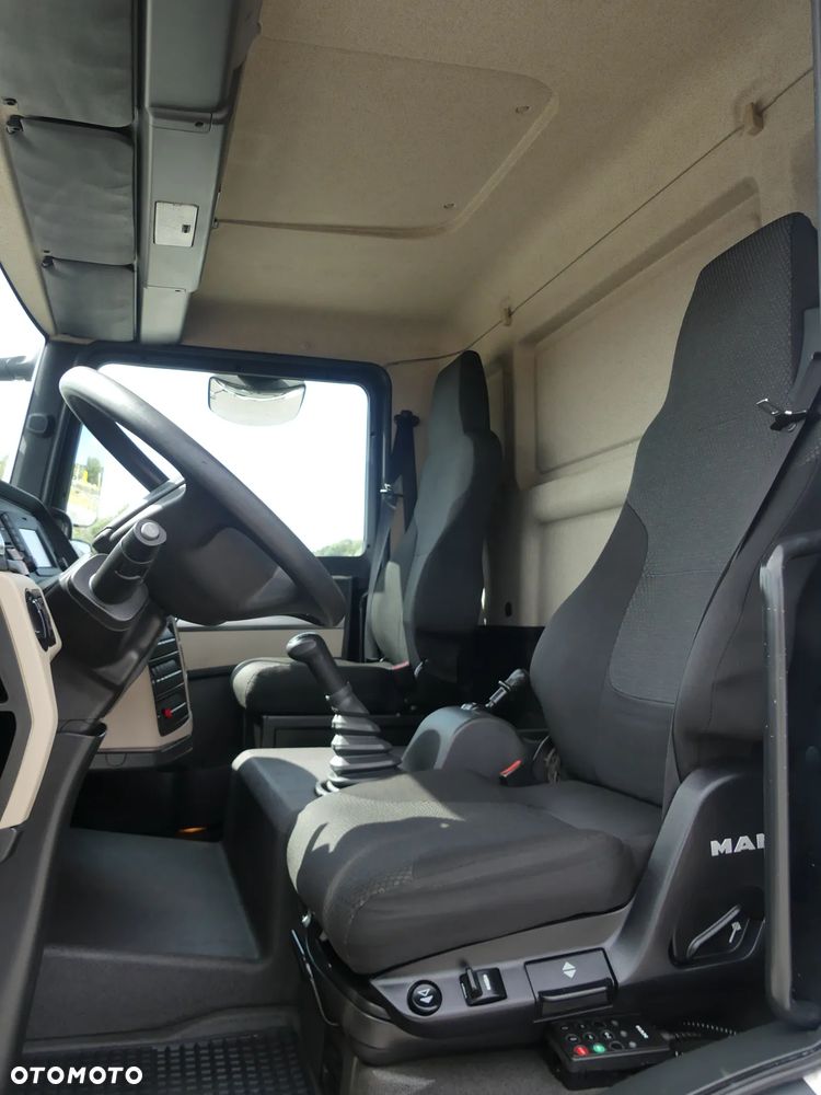 MAN TGL 12.190 / EURO 6 / KONTENER + WINDA / NISKI PRZEBIEG / - 25