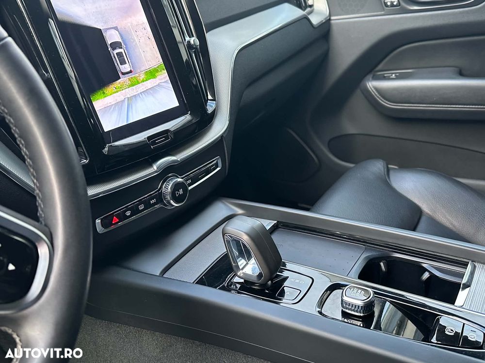 Volvo XC 60 B4 D Ultimate Dark - 9