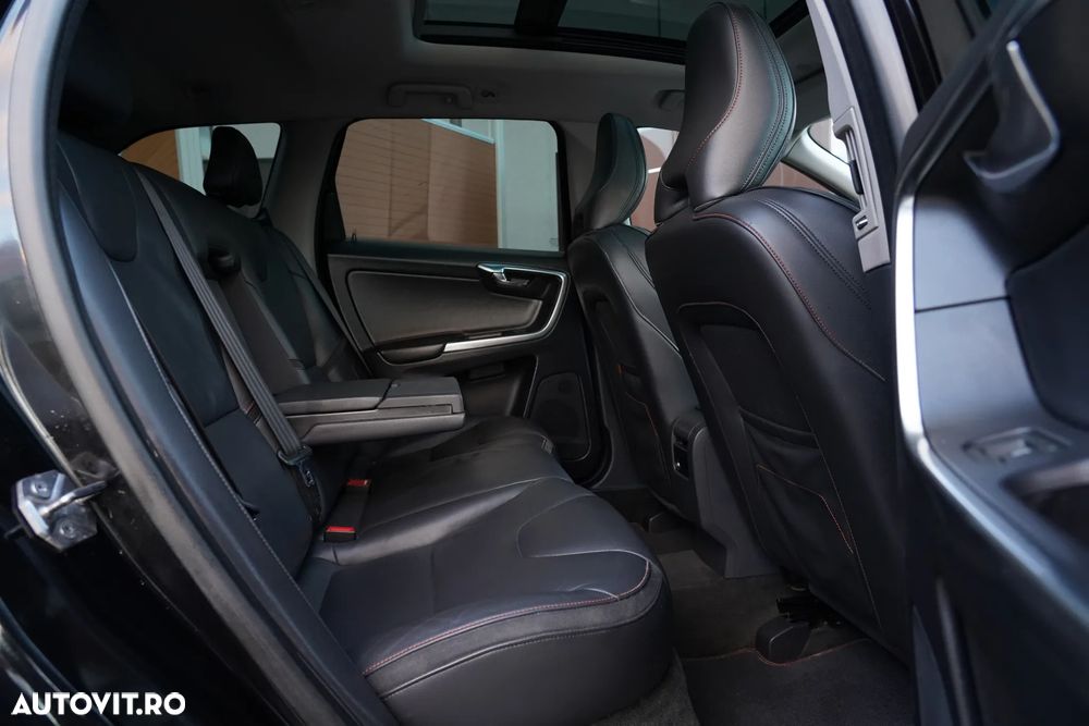 Volvo XC 60 D5 AWD Geartronic Ocean Race - 8