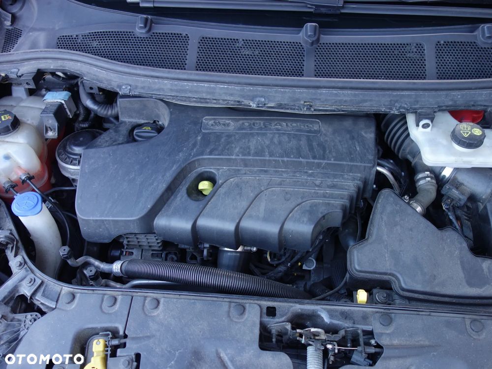 Ford Galaxy 2.0 TDCi Titanium - 17