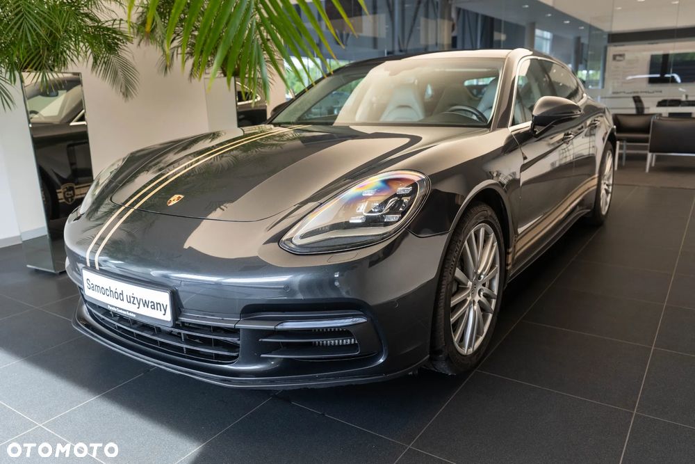 Porsche Panamera 4S - 7