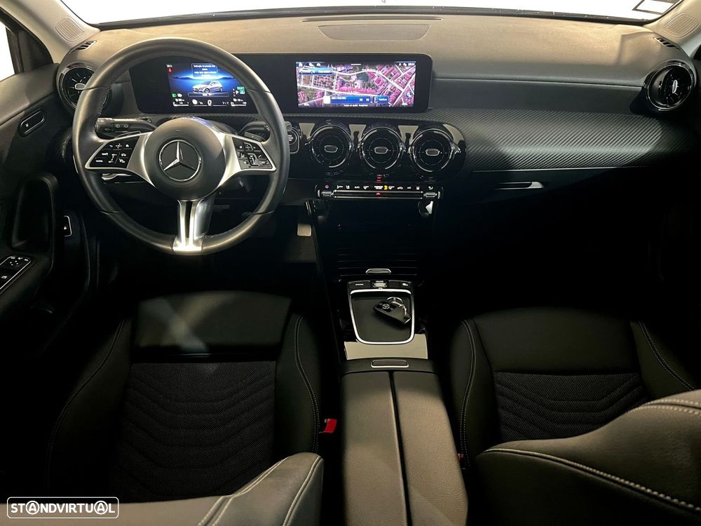 Mercedes-Benz A 250 e - 3