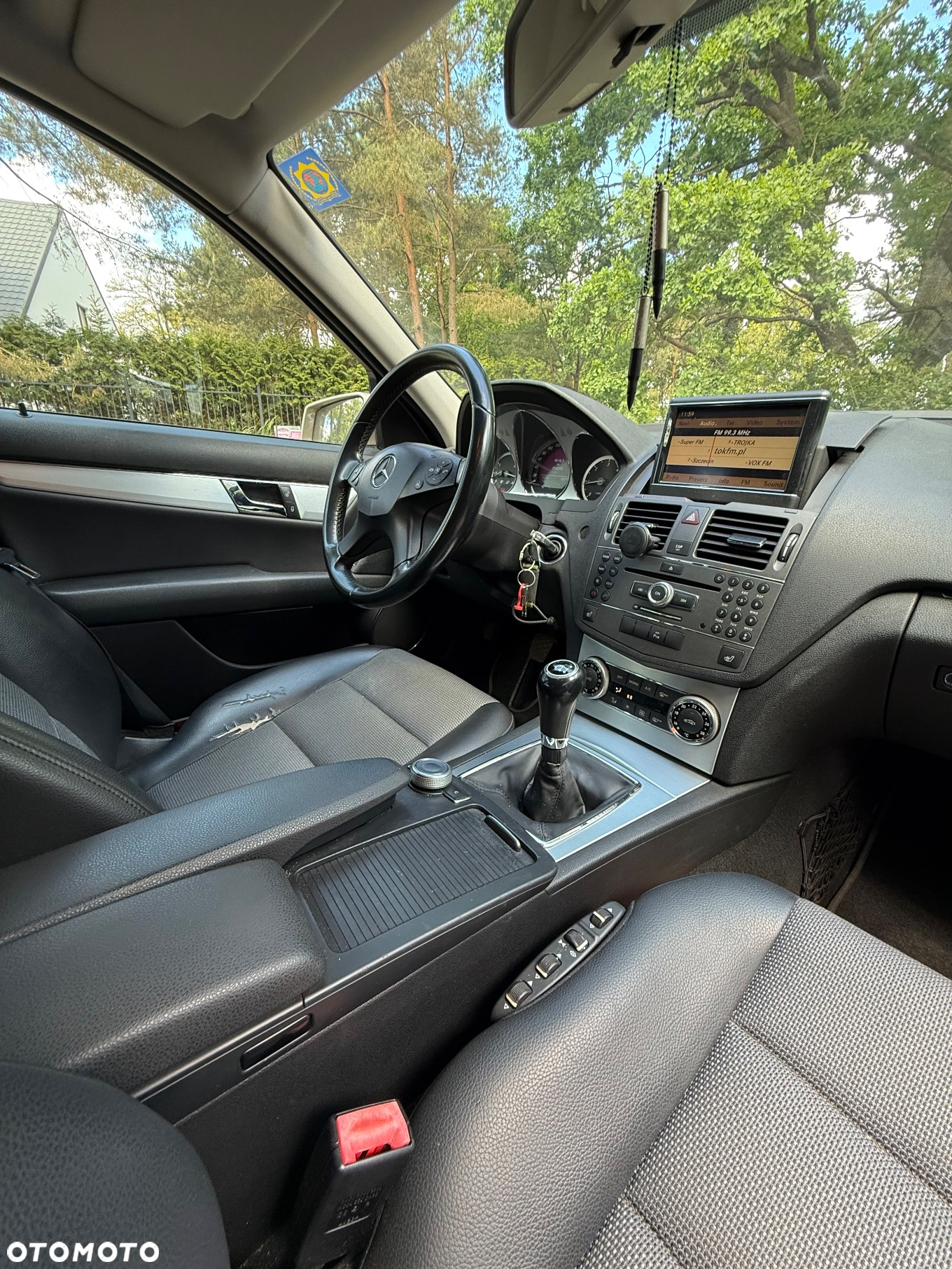 Mercedes-Benz Klasa C 220 T CDI DPF (BlueEFFICIENCY) Avantgarde - 27