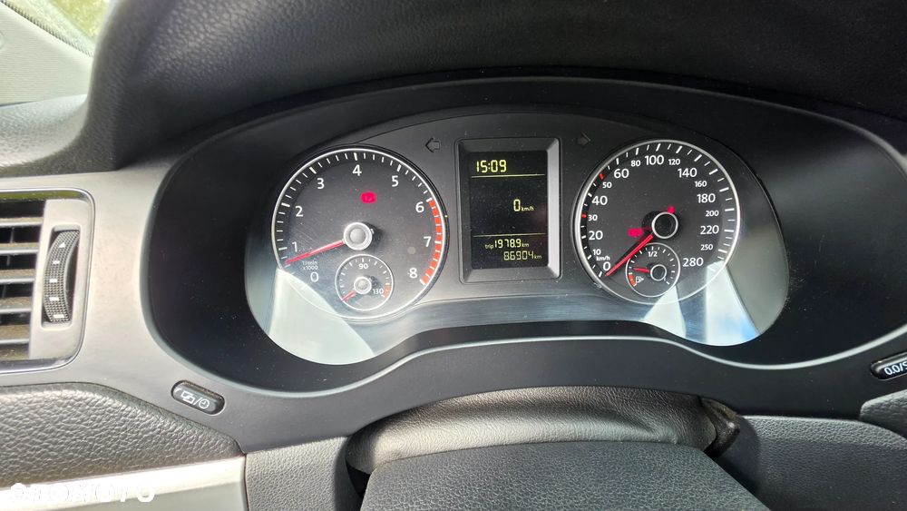 Volkswagen Jetta 1.2 TSI BMT Trendline - 6