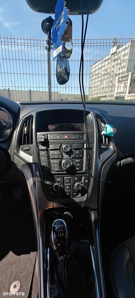 Opel Astra 1.7 CDTI DPF Cosmo - 27