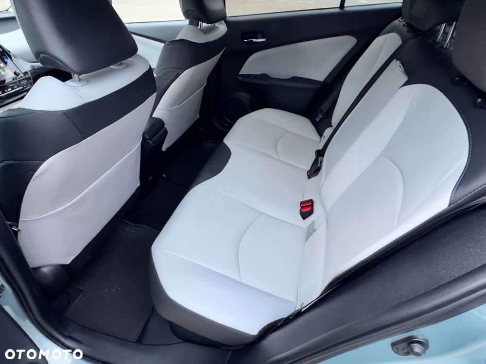 Toyota Prius 1.8 Hybrid Executive - 17