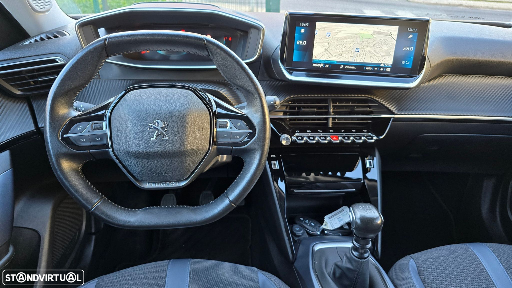 Peugeot 2008 - 13