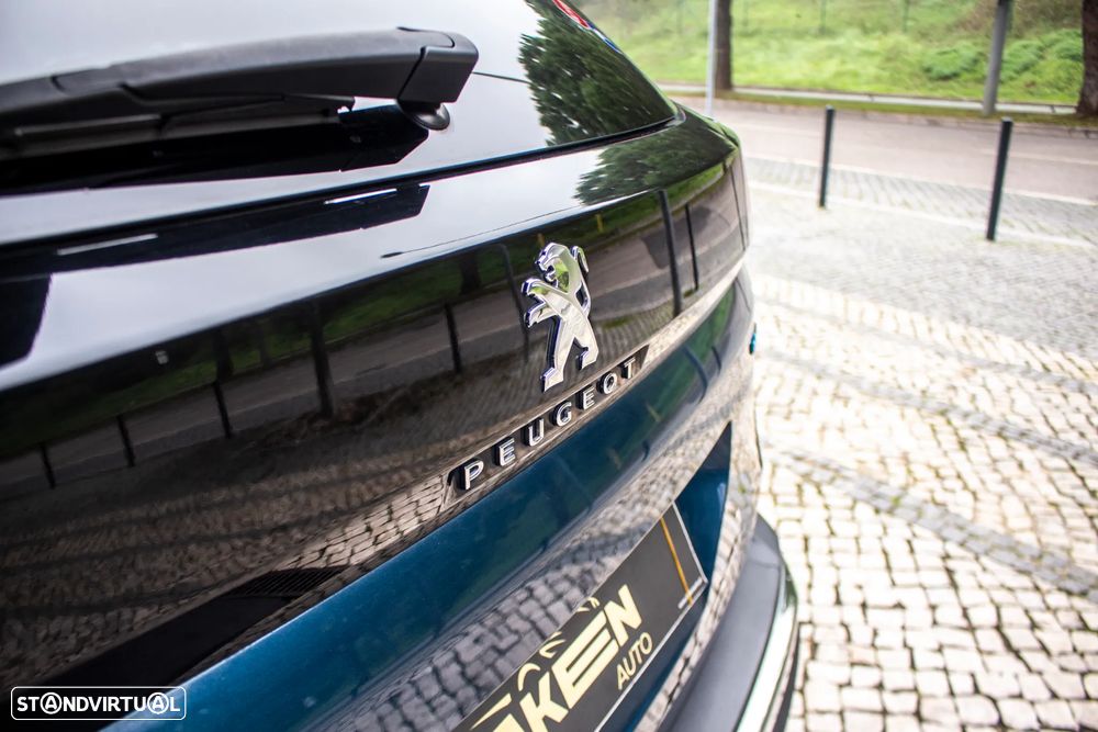Peugeot 3008 1.6 Hybrid Allure e-EAT8 - 12
