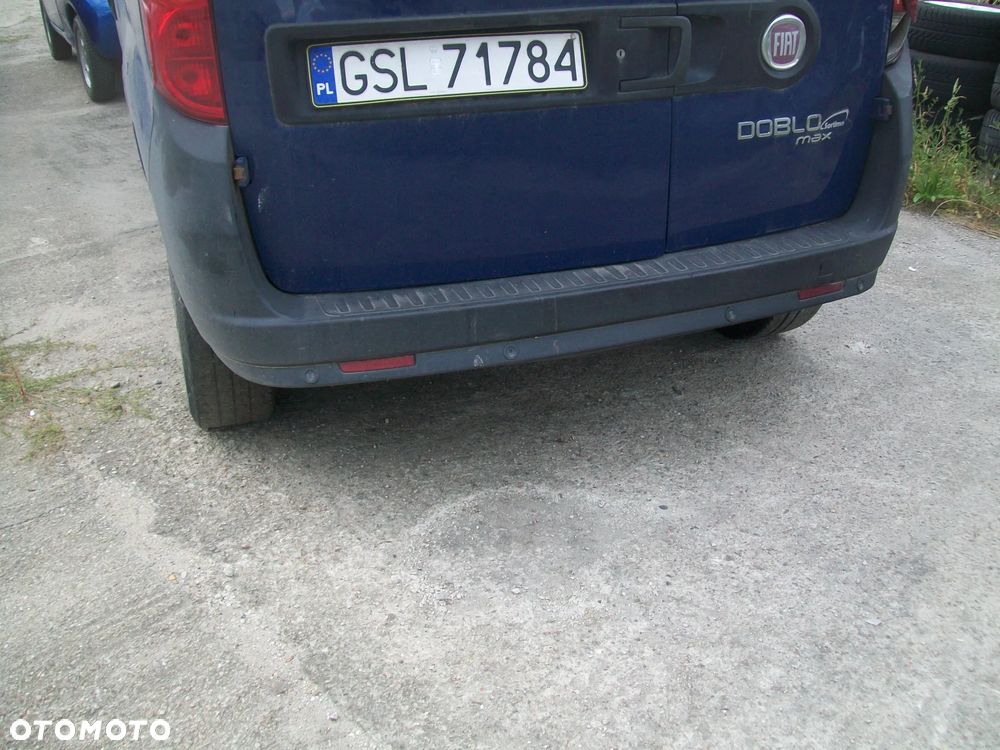 zderzak tył fiat doblo 2